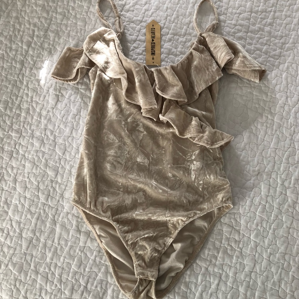 NWT Champagne cold shoulder Velvet Ruffle bodysuit